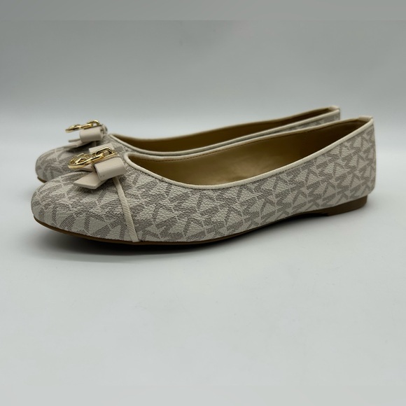 MICHAEL Michael Kors Honey Ballet Flats Vanilla MK Signature Logo Size 7.5M NWB - Picture 4 of 13